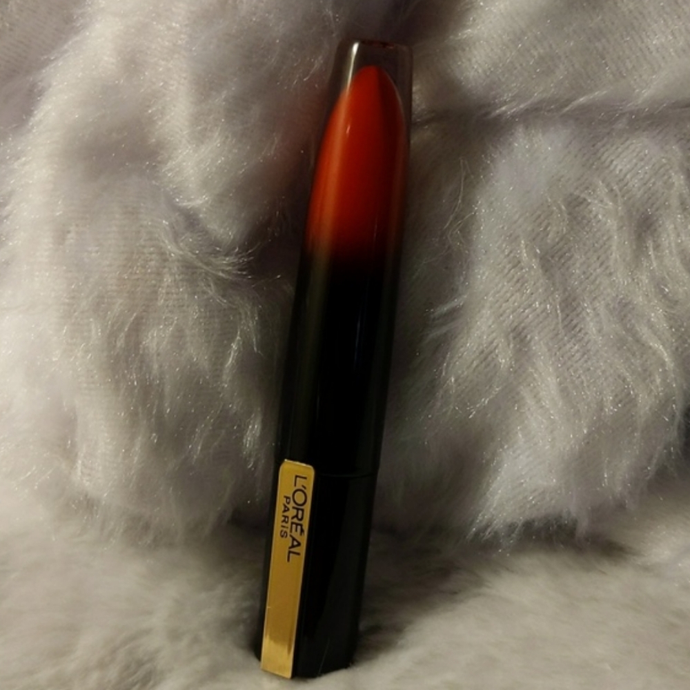 L'Oreal Paris| NWOT Lip Gloss Colour Ink, Red 310 Be Uncompromising